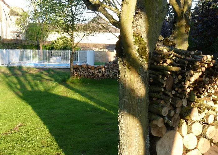 Des Trois Pommes Dom wakacyjny Mauleon